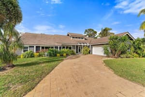 10440 Jupiter Narrows Drive, Hobe Sound, FL 33455 - MLS#R11163251