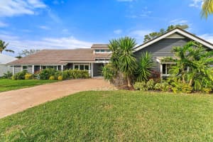 10440 Jupiter Narrows Drive, Hobe Sound, FL 33455 - MLS#R11163251