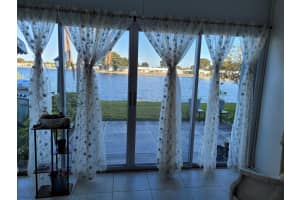 1118 Lake Terrace, Boynton Beach, FL 33426 - MLS#R11163271