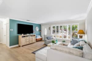 1017 Hansen Street, West Palm Beach, FL 33405 - MLS#R11163292