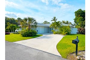 106 Periwinkle Drive, Hypoluxo, FL 33462 - MLS#R11163316