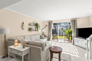 710 Sorrento Drive, Weston, FL 33326 - MLS#R11163323