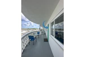 2381 Sunset Avenue, Lake Worth Beach, FL 33461 - MLS#R11163373