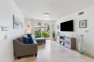 1205 Villa Lane, Boynton Beach, FL 33435 - MLS#R11163432