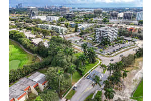 1617 Embassy Drive, West Palm Beach, FL 33401 - MLS#R11163572