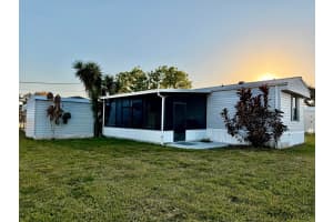 1044 22nd Street, Okeechobee, FL 34974 - MLS#R11163581