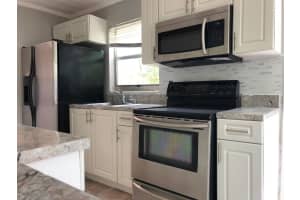 1069 30th Street, Riviera Beach, FL 33404 - MLS#R11163616