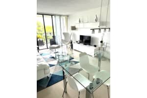 1830 Embassy Drive, West Palm Beach, FL 33401 - MLS#R11163696