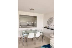 1830 Embassy Drive, West Palm Beach, FL 33401 - MLS#R11163696