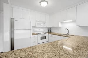 1502 Lakeside Drive, Lake Worth Beach, FL 33460 - MLS#R11163723