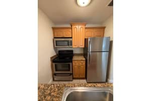 6043 10th Avenue N 231, Greenacres, Fl 33463, Greenacres