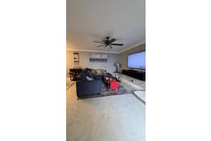 4 Crossings Circle, Boynton Beach, FL 33435 - MLS#R11163773