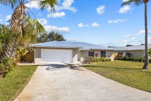 8993 Sandridge Avenue, Hobe Sound, FL 33455 - MLS#R11163786