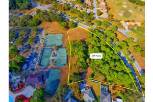 951 Country Club Drive, Port Saint Lucie, FL 34986 - MLS#R11163916