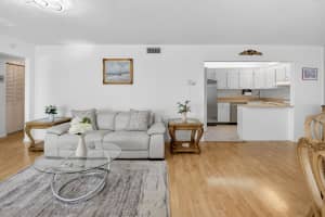 321 Knotty Pine Circle, Greenacres, FL 33463 Sold 06/02/26