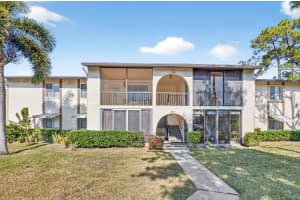 321 Knotty Pine Circle, Greenacres, FL 33463 Sold 06/02/26