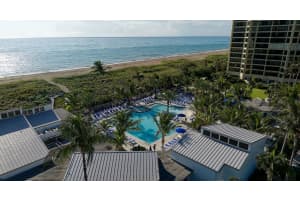 2400 Ocean Drive, Fort Pierce, FL 34949 - MLS#R11164051