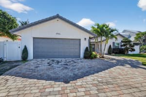 5744 Vista Linda Lane, Boca Raton, FL 33433 - MLS#R11164073