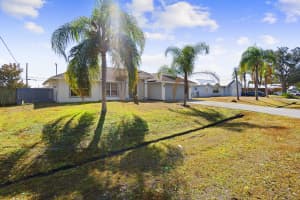 990 Versailles Avenue, Port Saint Lucie, FL 34953 - MLS#R11164123