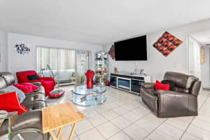 725 Lori Drive, 101, Palm Springs, FL 33461, Palm Springs, FL 33461 - MLS#R11164140