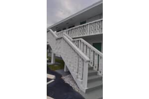 2004 Lake Osborne Drive, Lake Worth Beach, FL 33461 - MLS#R11164142