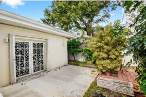 2620 East Way, Riviera Beach, FL 33404 - MLS#R11164164