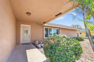 105 Sunflower Circle, Royal Palm Beach, FL 33411 - MLS#R11164169