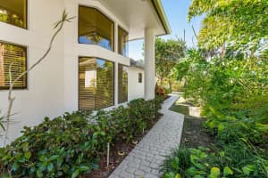 1120 Sand Drift Way, West Palm Beach, FL 33411 - MLS#R11164172