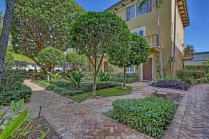 72 6th Avenue, Delray Beach, FL 33483 - MLS#R11164286