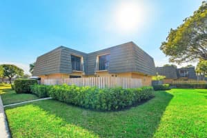 4124 41st Way, West Palm Beach, FL 33407 - MLS#R11164351