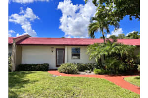 105 Lake Irene Drive, West Palm Beach, FL 33411 - MLS#R11164359