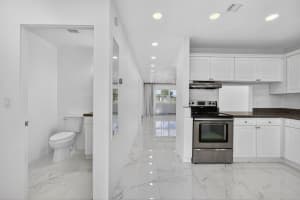 105 Lake Irene Drive, West Palm Beach, FL 33411 - MLS#R11164359