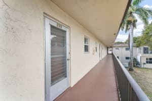 750 Lori Drive, Palm Springs, FL 33461 - MLS#R11164401