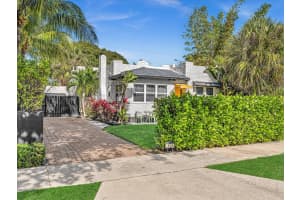 525 Westwood Road, West Palm Beach, FL 33401 - MLS#R11164415