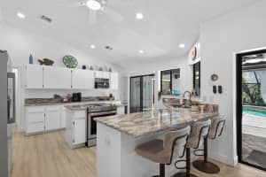 8166 155th Place, Palm Beach Gardens, FL 33418 - MLS#R11164481