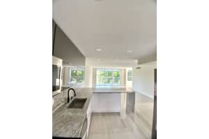 3960 Oaks Clubhouse Dr Drive, Pompano Beach, FL 33069 - MLS#R11164518