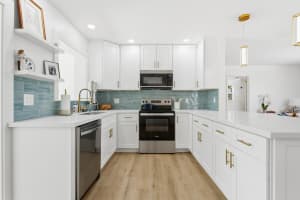 533 Riverside Drive, Palm Beach Gardens, FL 33410 - MLS#R11164558