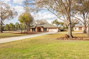 2500 Lake Josephine Drive, Sebring, FL 33875 - MLS#R11164667