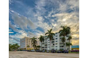 1 Golfview Road, Lake Worth Beach, FL 33460 - MLS#R11164688