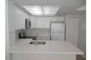 718 Executive Center Drive, West Palm Beach, FL 33401 - MLS#R11164716