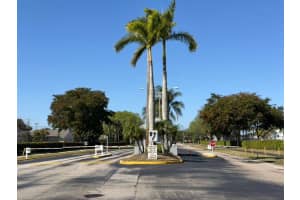 1017 Green Pine Boulevard, West Palm Beach, FL 33409 - MLS#R11164737