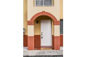 11475 94th Place, Hialeah Gardens, FL 33018 - MLS#R11164738