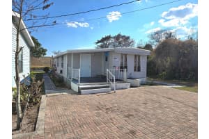 210 Us Highway 441 SE, Okeechobee, FL 34974, Okeechobee, FL 34974 - MLS#R11164794