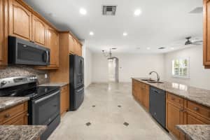 1558 Farmington Avenue, Wellington, FL 33414 - MLS#R11164806