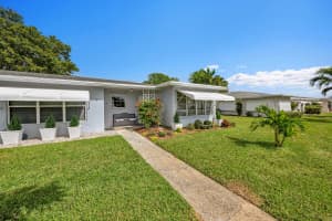 285 Main Boulevard, Boynton Beach, FL 33435 - MLS#R11164826