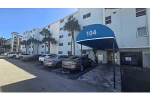 104 Paradise Harbour Boulevard, North Palm Beach, FL 33408 - MLS#R11164835