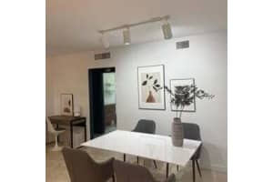 2404 Ne 33rd Ave Avenue, Fort Lauderdale, FL 33305 - MLS#R11164854