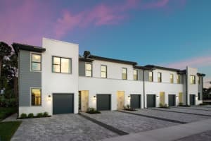 4273 Efendi Drive Nautical 12-02, Lantana, Fl 33462, Lantana