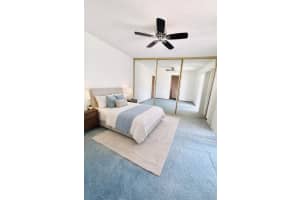 604 Castle Court, Port Saint Lucie, FL 34952 - MLS#R11164878