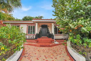 417 12th Avenue, Lake Worth Beach, FL 33460 - MLS#R11164902